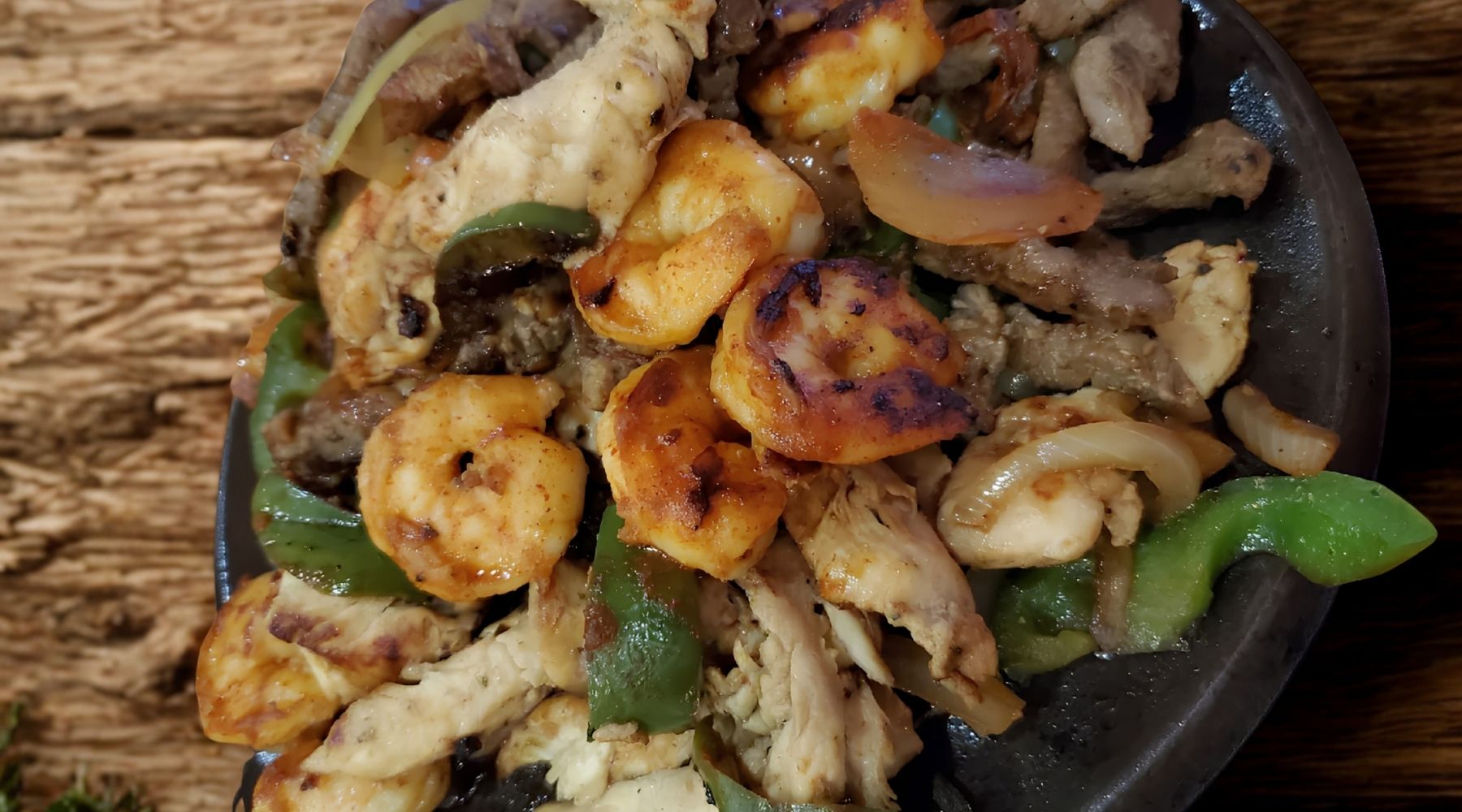 Sizzling skillet pictured on Old Mexico’s current website